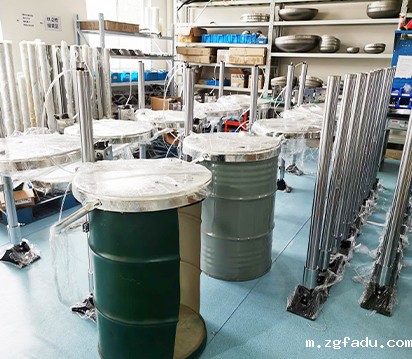 雷竞技newbee官网赞助商55加仑气动搅拌机配不锈刚桶盖