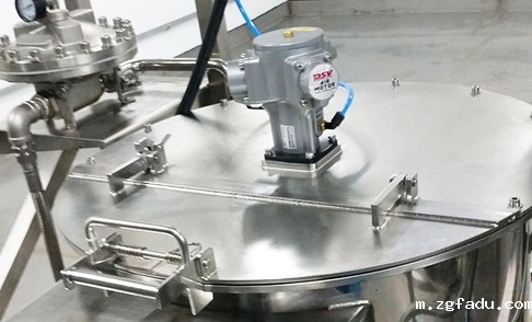 活塞式气动马达油漆涂料案例：气动搅拌机