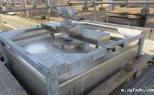 东莞某环保设备厂家选购了我们的横板式吨桶气动搅拌机