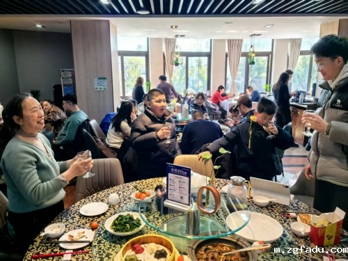 新春传温情 敬意永留存 —— 昆山雷竞技newbee官网赞助商开展双慰问活动