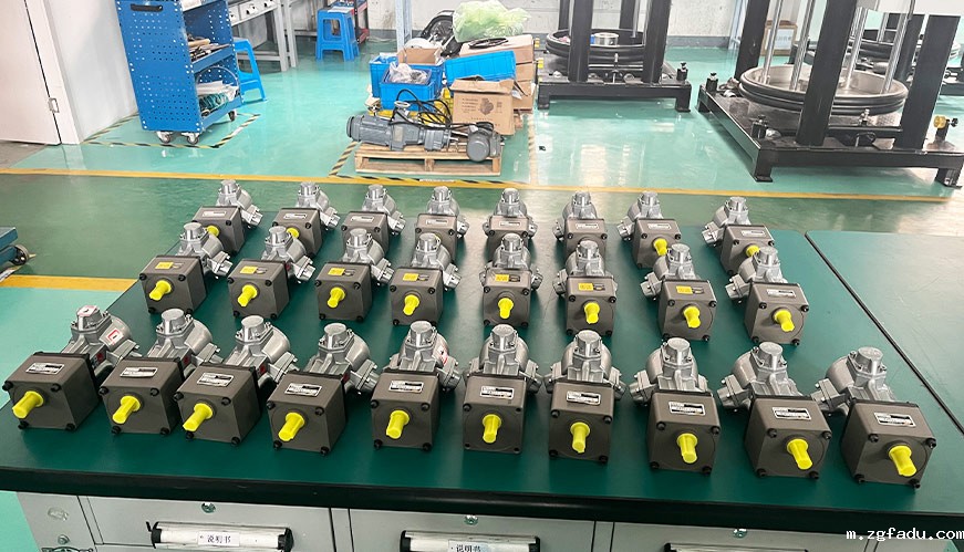 气动搅拌桶厂家可定制生产