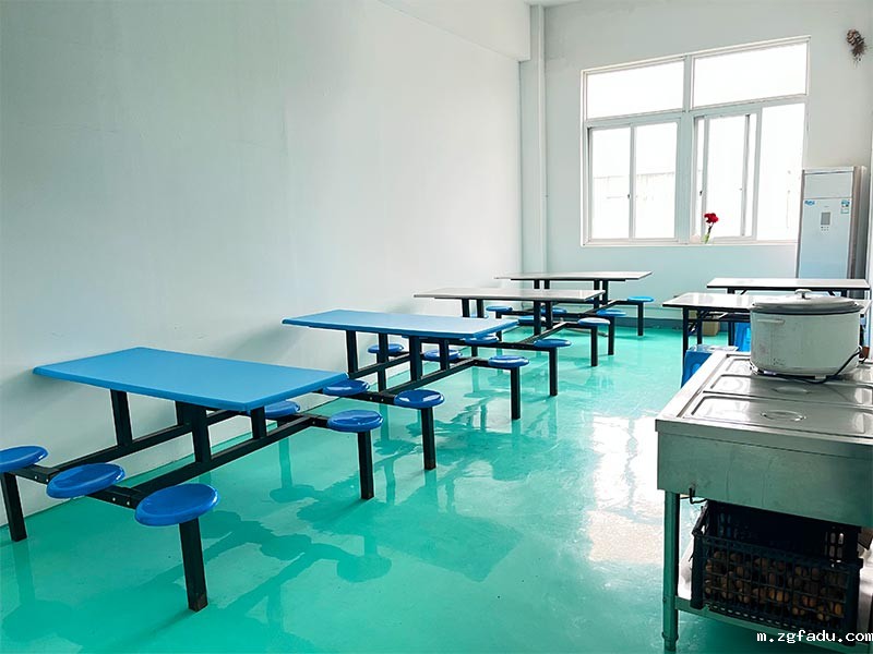 1712971902621488.jpg 1681175815950484.jpg